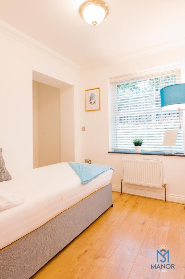 05Th Residence Of Lord Avenue Sleeps Five People Northampton Dış mekan fotoğraf